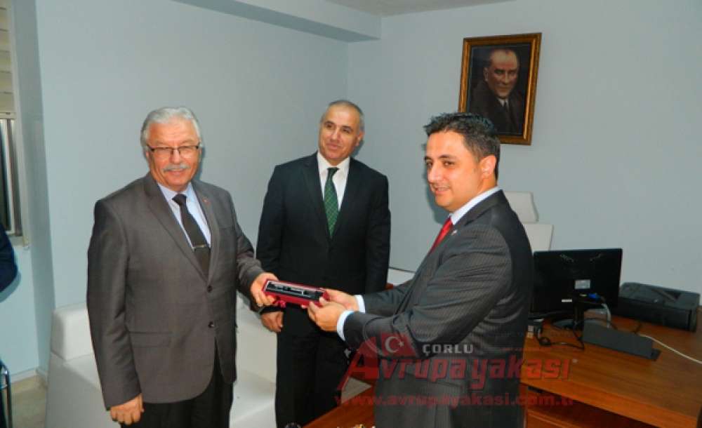 Kaymakam Kılıç'tan Çorlu Gençlik Merkezi'ne Ziyaret