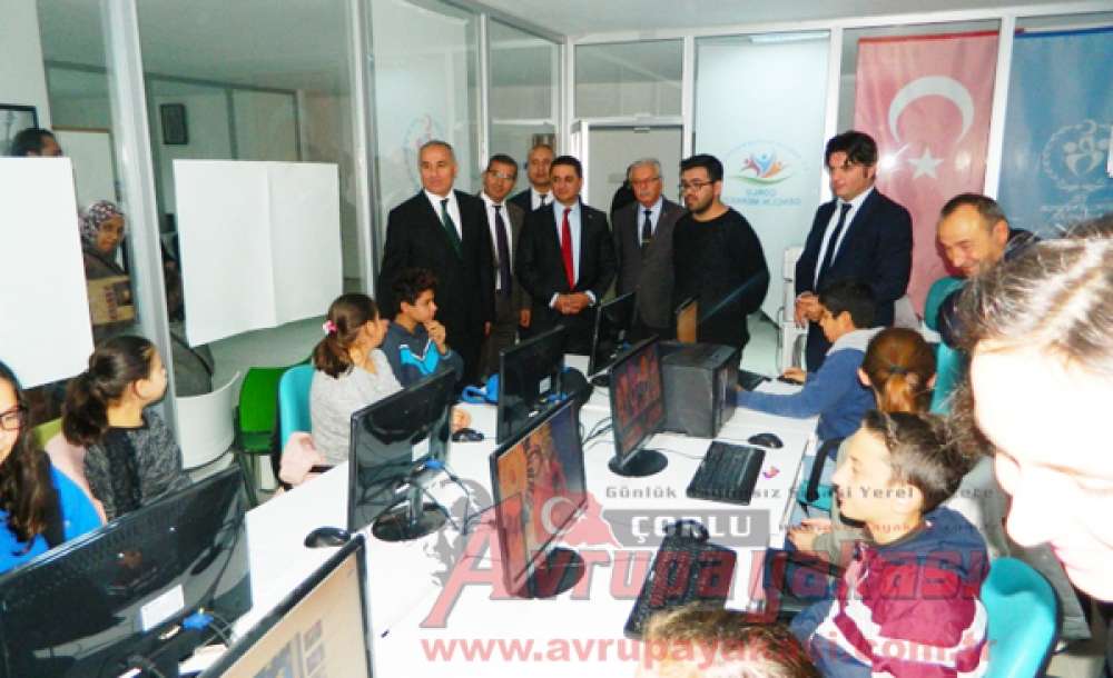 Kaymakam Kılıç'tan Çorlu Gençlik Merkezi'ne Ziyaret