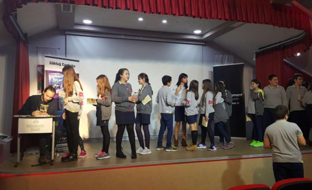 Valizdeki Kedi Kitabının Yazarı Canbaba Çorlu'da Öğrencilerle Buluştu