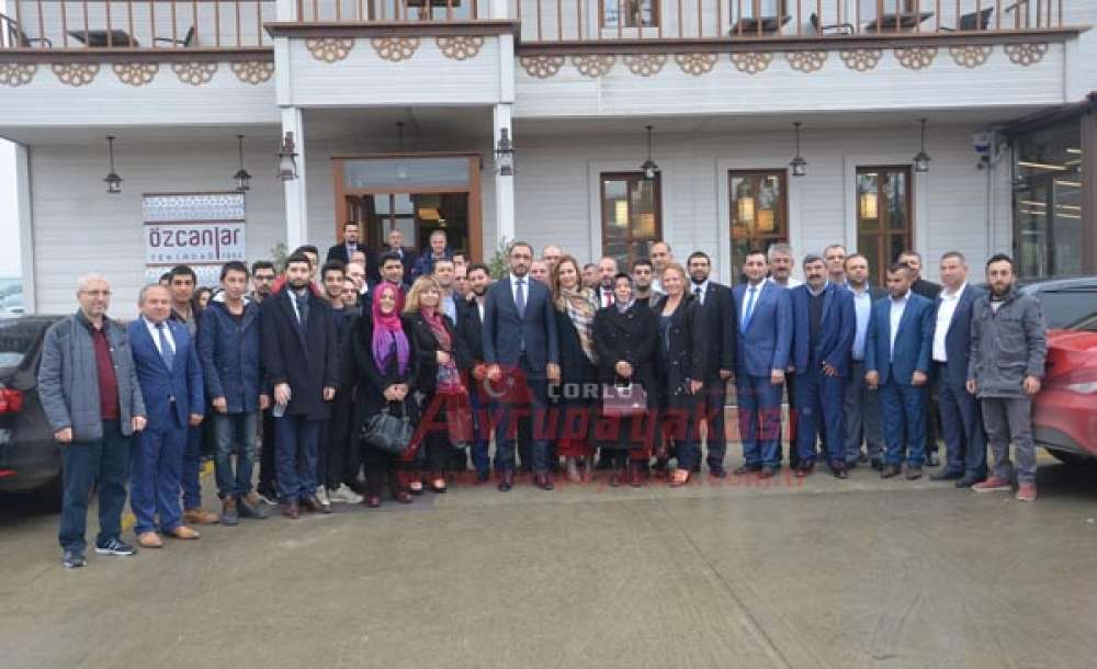 Ak Partiden Mahalle Teşkilatları Toplantısı