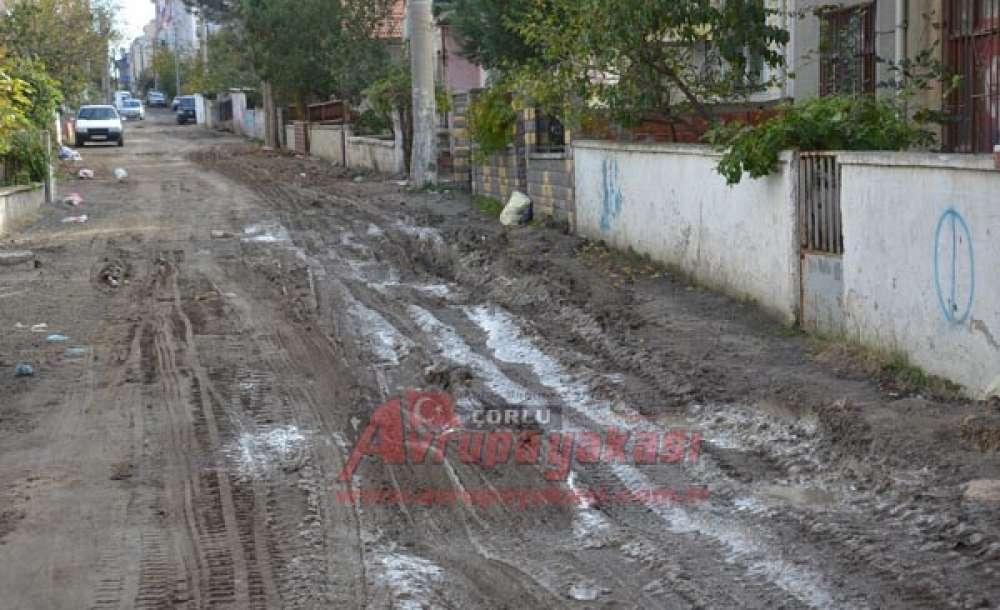 Bahçelievler Çamur Deryasına Döndü