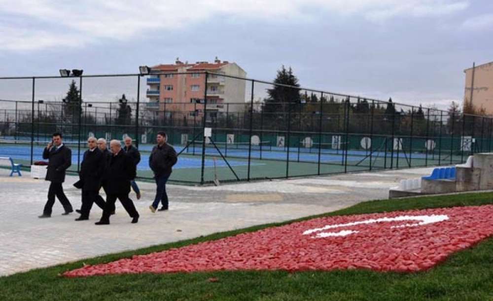 Başkanlar Albayrak Ve Baysan Çorlu Belediyesi Tenis Kortunu İnceledi