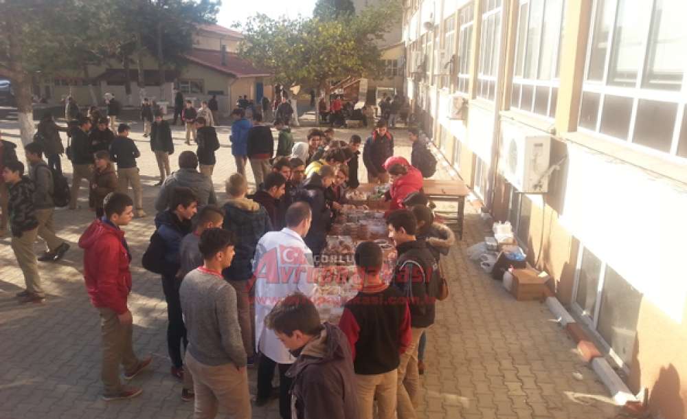 Engelliler Yararına Kermes Düzenlendi