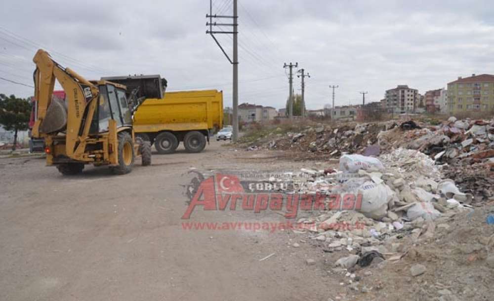 Çöp Ve Hafriyat Tepeleri Kaldırıldı