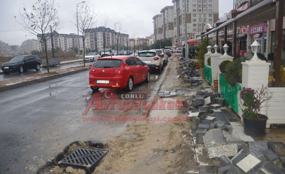 Esnaf Kan Ağlıyor