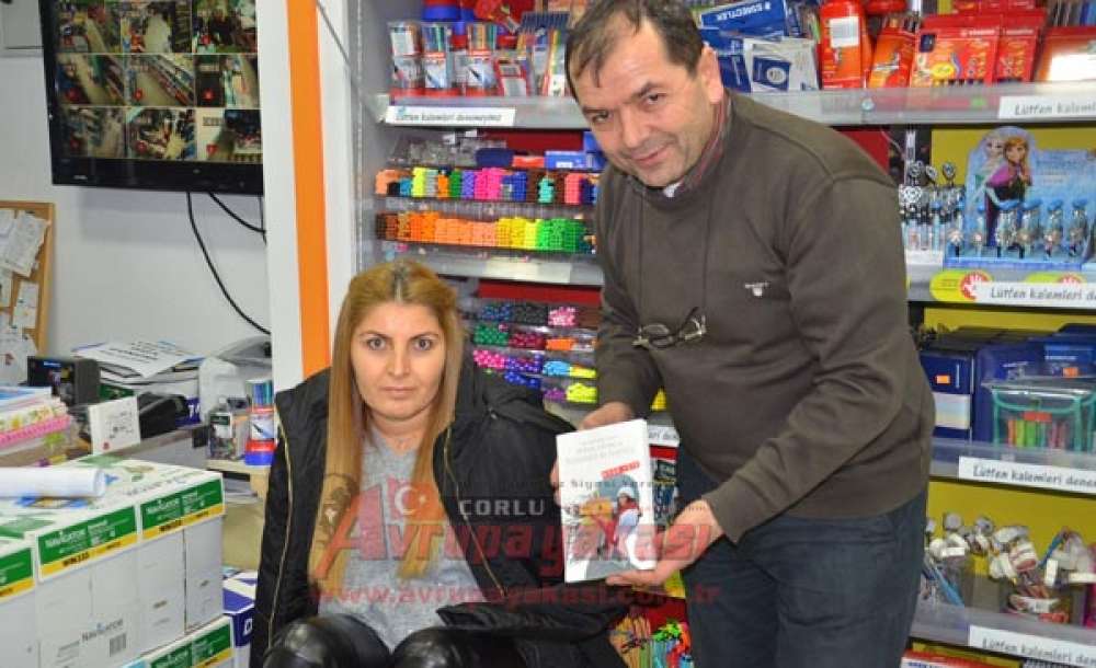 Ayakları Ile Hayata Tutundu