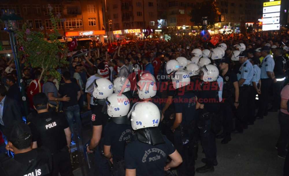 Çorlu Kaymakamlığı'ndan Toplantı Ve Gösteri Yürüyüşleri Duyurusu