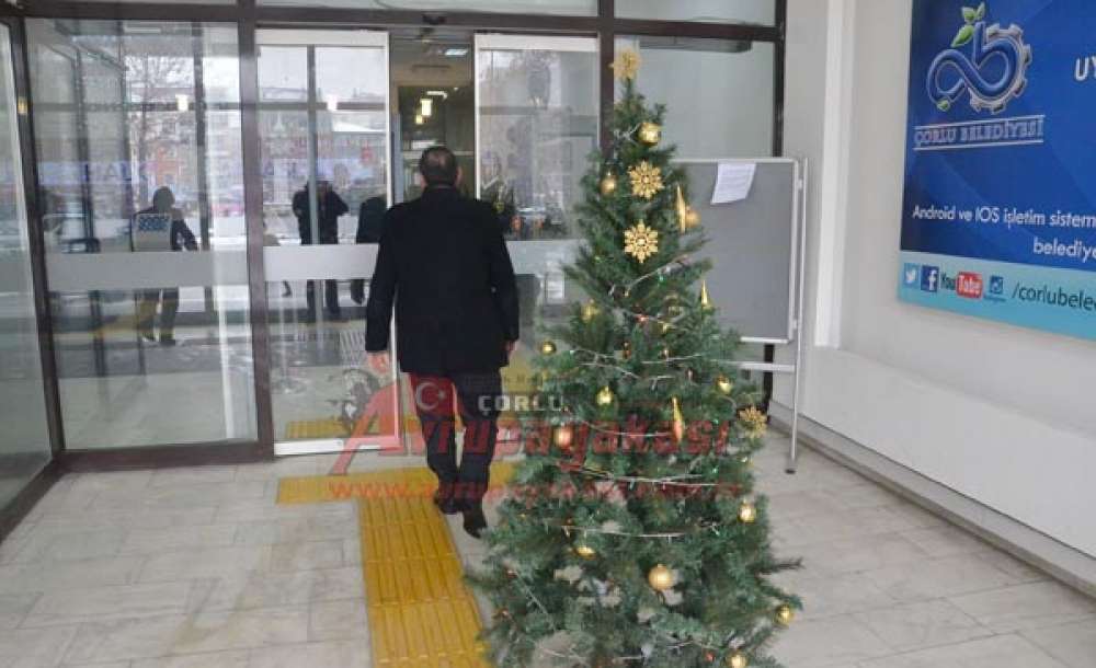 Belediye Binası Yeni Yıla Hazır