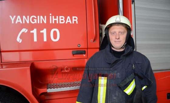 Hem İtfaiyeci Hem Futbol Hakemi