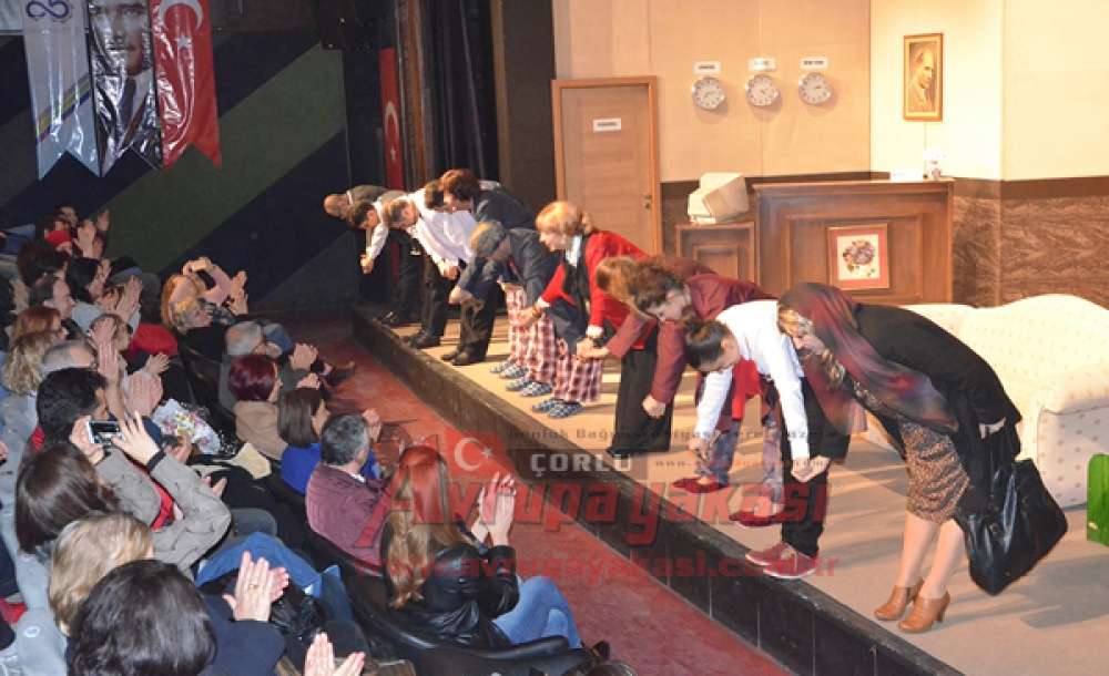 Bugün Git Yarın Gel Seyirciden Tam Not Aldı