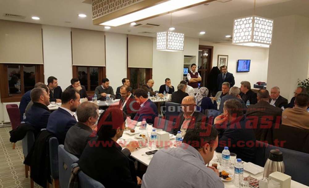 Ak Parti İl Teşkilatı'ndan İstişare Ve Danışma Toplantısı