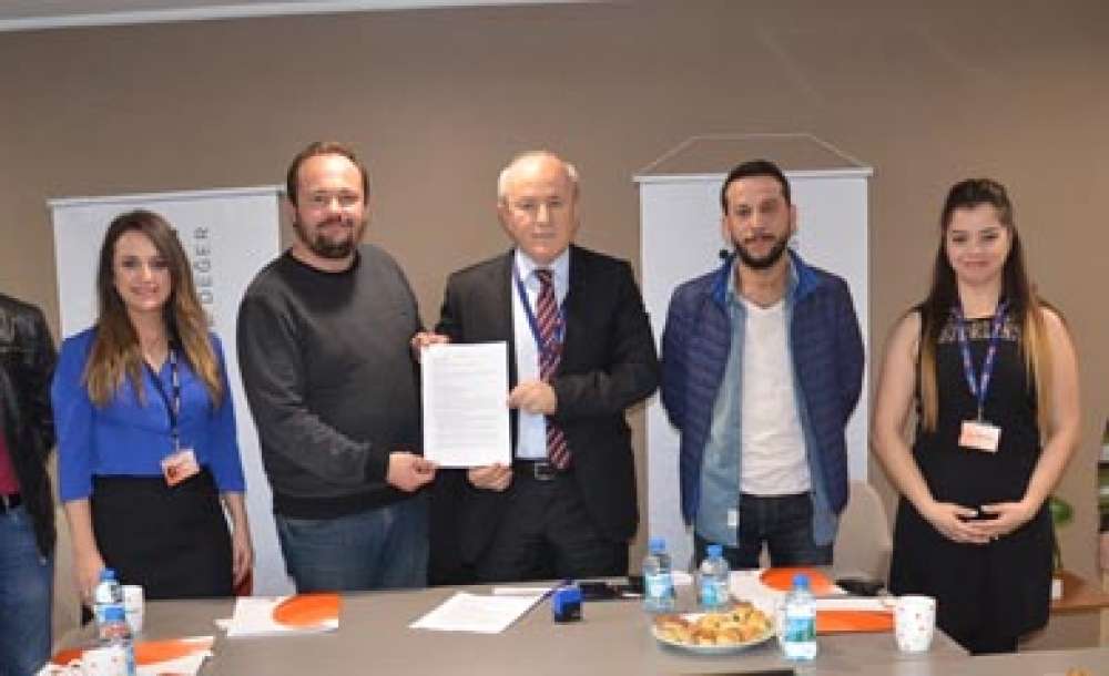 Çorlulu Gazetecilerin Gözleri Dünyagöz'e Emanet