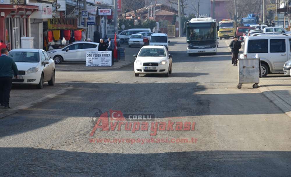 Atılan Asfalt Eridi