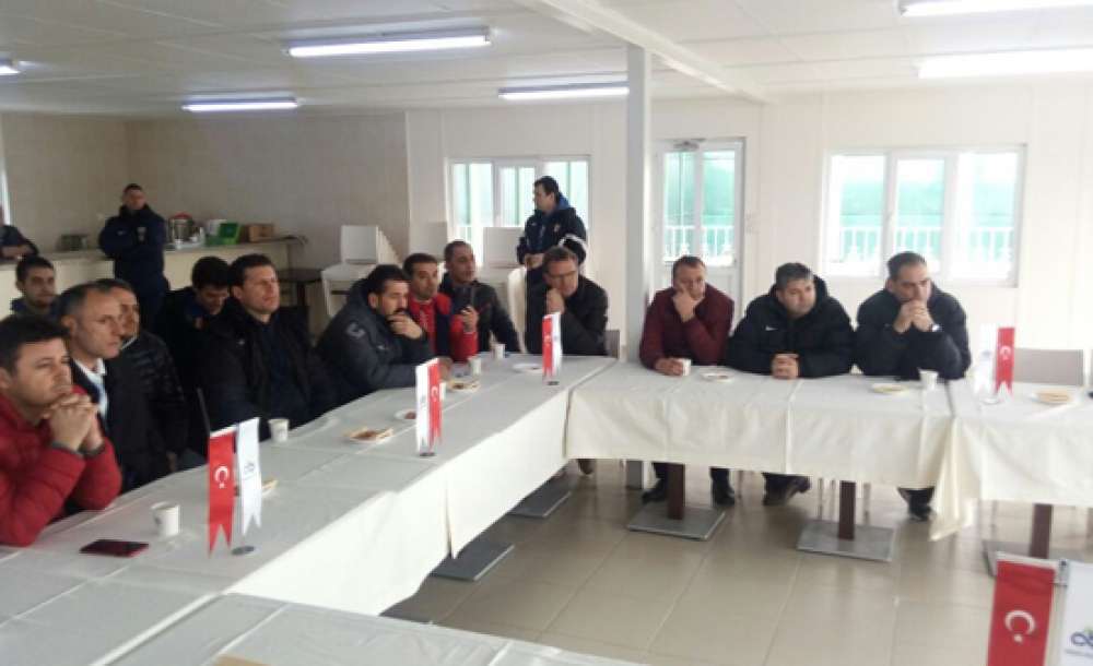 Çorlu'da Kaleci Antrenörlüğü Semineri Düzenlendi