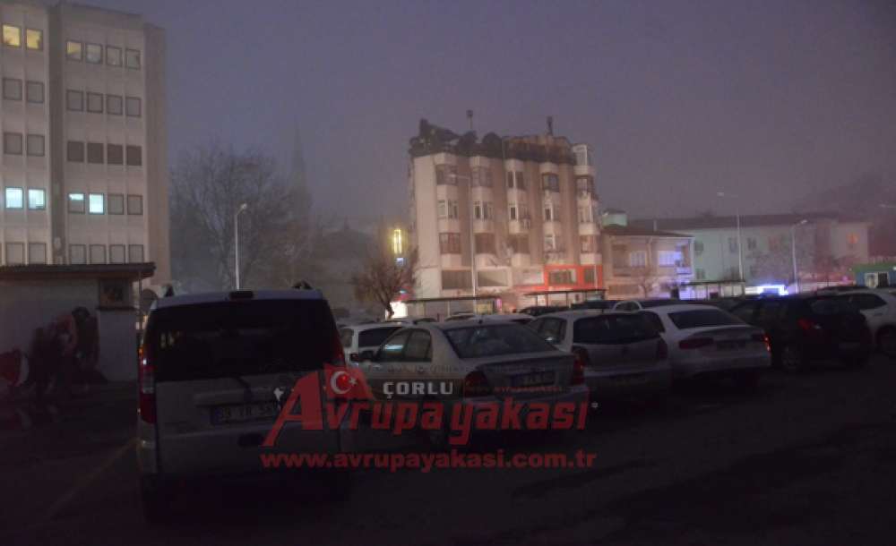 1 Saat Elektrikler Kesildi