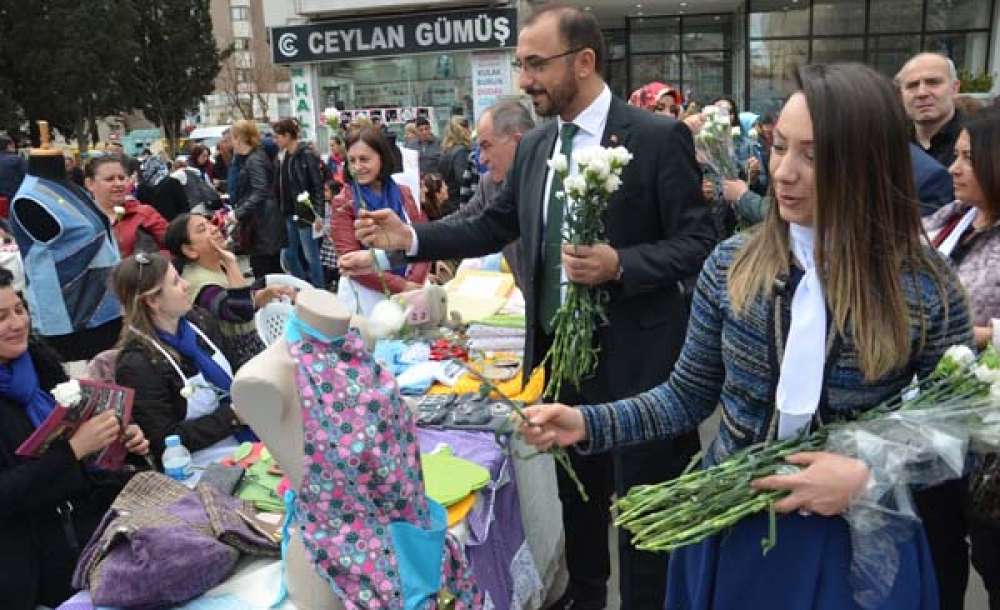 Ak Parti'den Kadınlar Günü Kutlaması