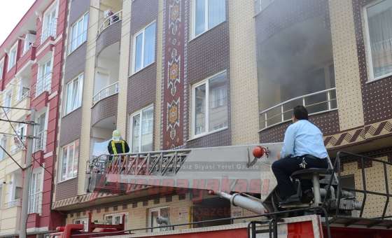 Apartmandaki Yangın Yürekleri Ağızlara Getirdi