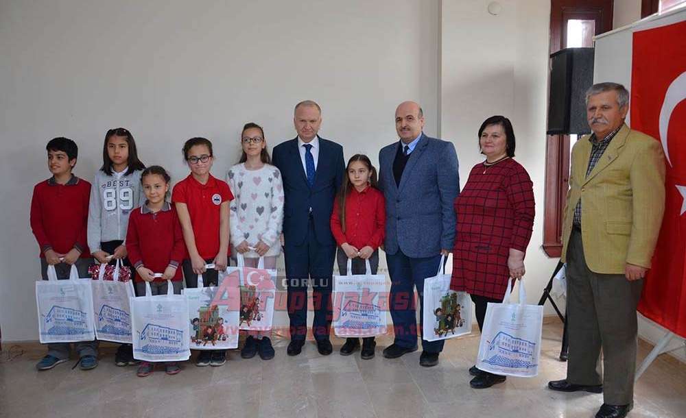 Vali Ceylan Kütüphane Haftası Etkinliklerine Katıldı