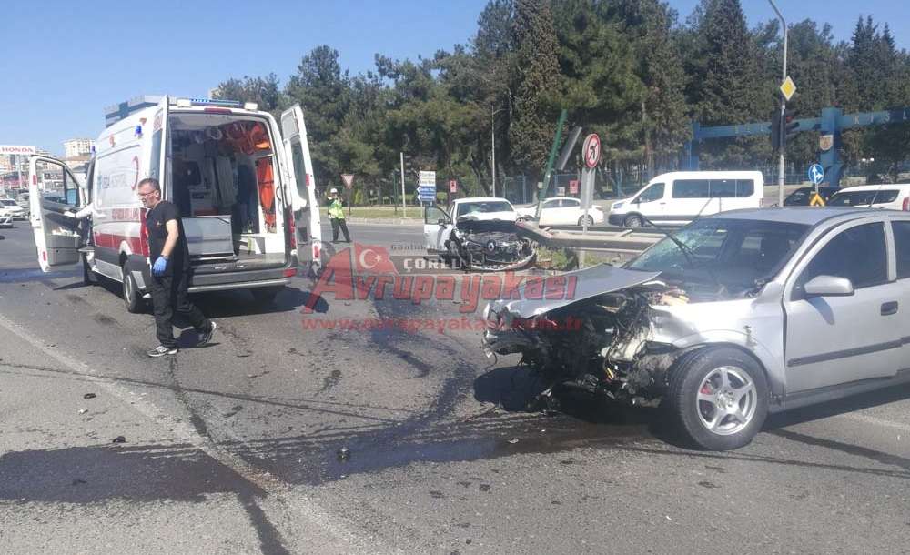 Çorlu'da Kaza 2 Yaralı