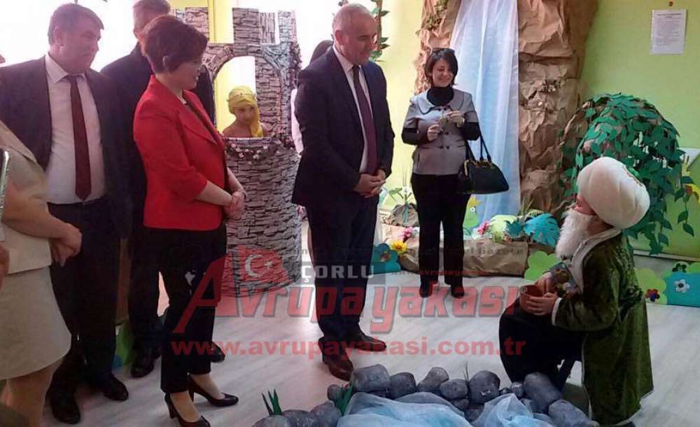 Vali Şenol Engin İlkokul Öğrencilerinden Masal Kahramanları Etkinliği