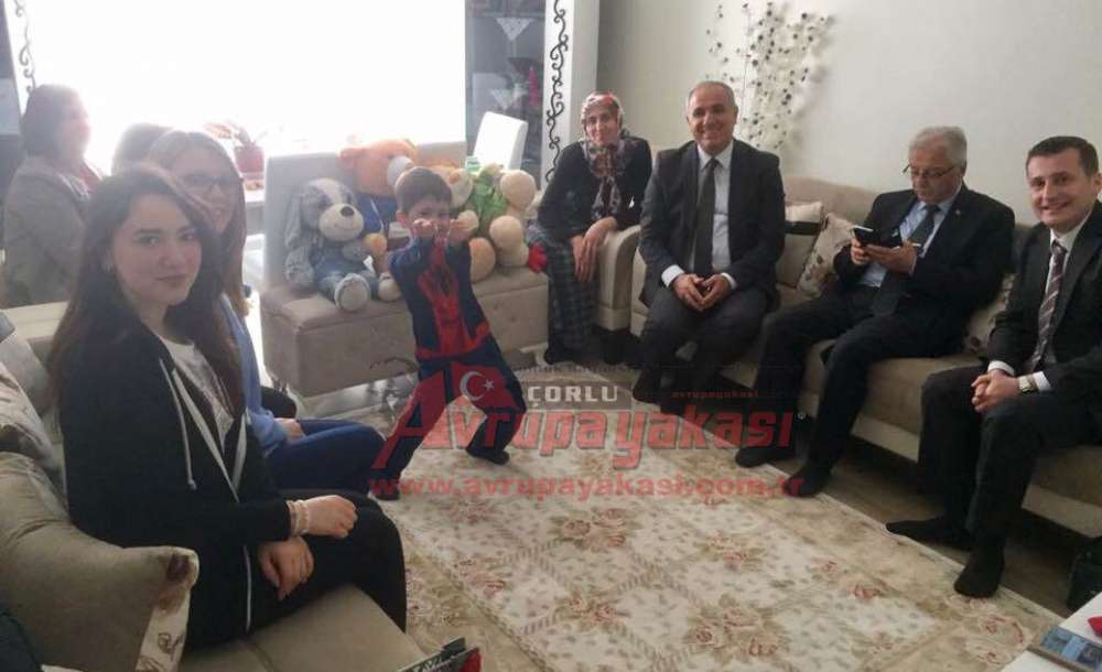 Kaymakam Kılıç Ve Öğrencilerden Ev Ziyaretleri