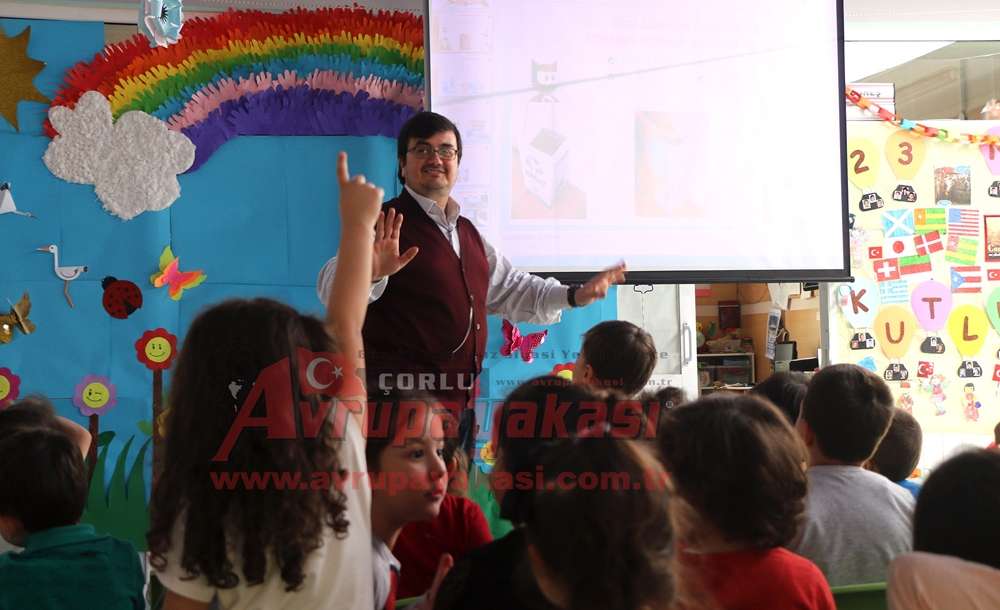 Öğrencilere Geri Dönüşüm Eğitimi