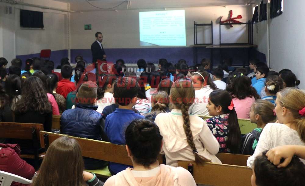 Öğrencilere Geri Dönüşüm Eğitimi