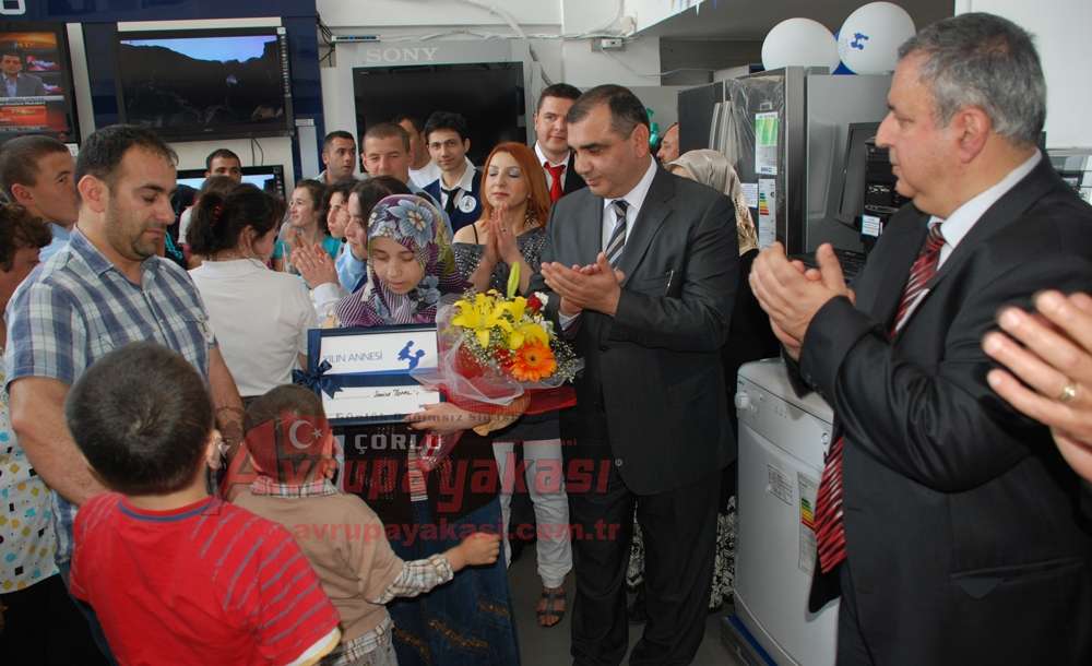 Eylül Ev Aletleri Hem Anneler Gününü Hem De 20. Yılını Kutlayacak