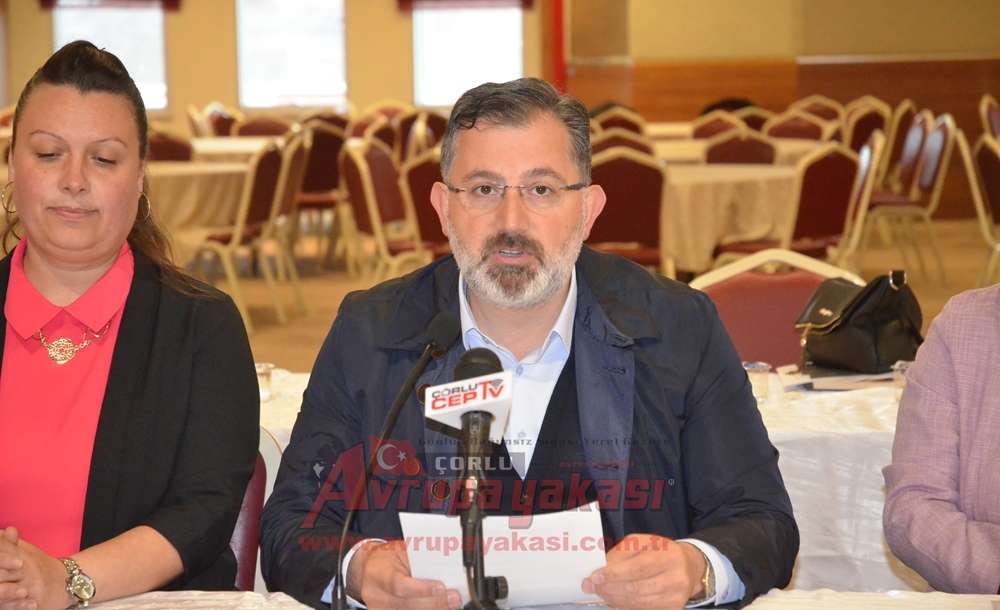 Ak Partili Meclis Üyelerinden Basın Açıklaması