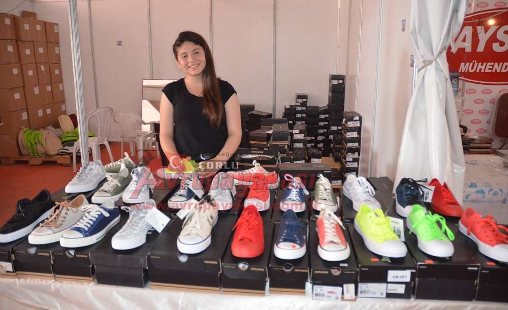 Tuğba Özay Çorlu'da Konser Verecek