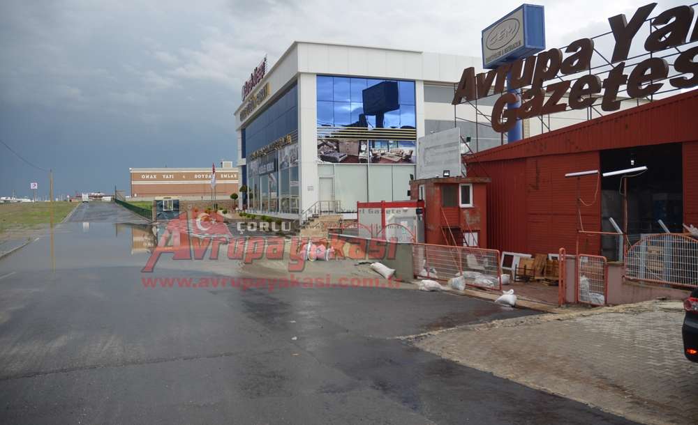 Sular Altında Kaldık!