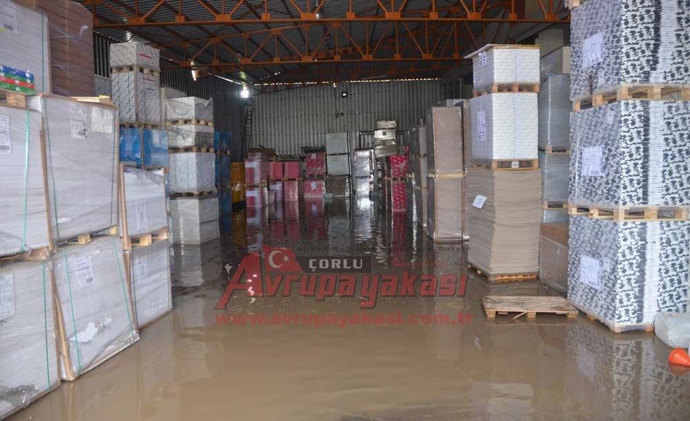 Sular Altında Kaldık!