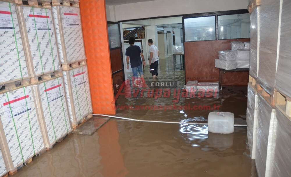 Sular Altında Kaldık!