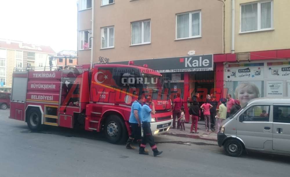 Ocakta Unutulan Yemek Yangına Neden Oldu