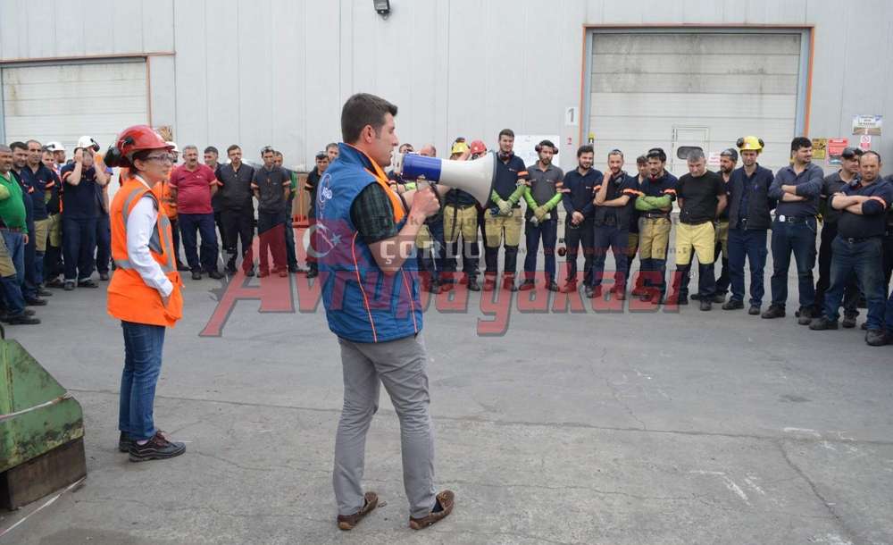 Afad'dan Çorlu'da Afet Bilinci Eğitimi Ve Tatbikat 