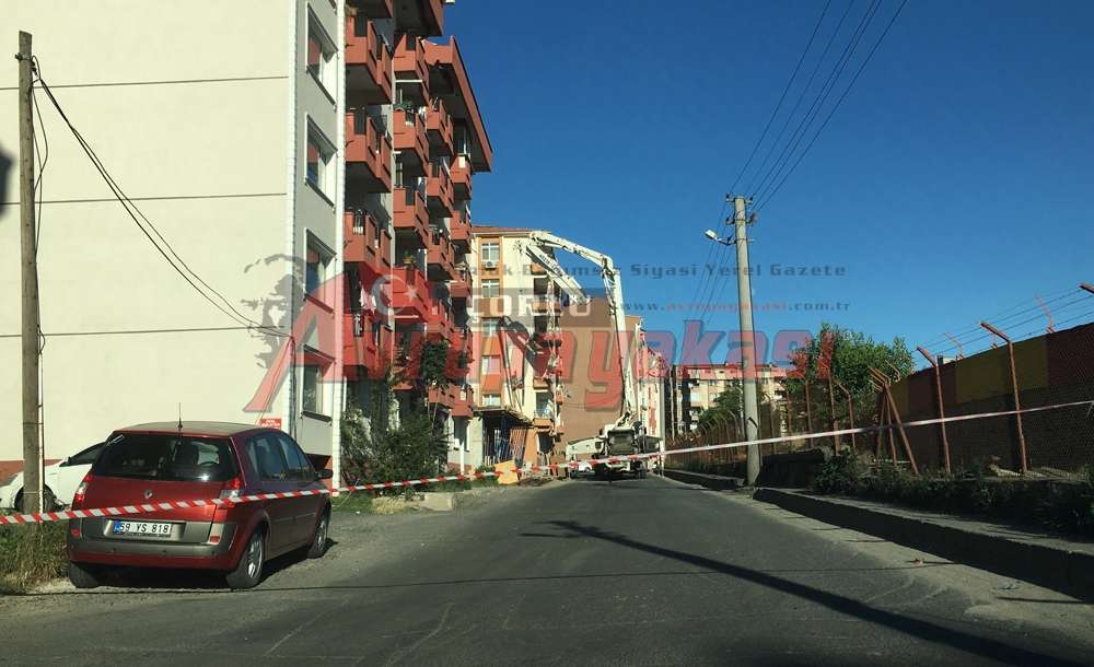 Beton Mikserleri Trafiği Aksatıyor