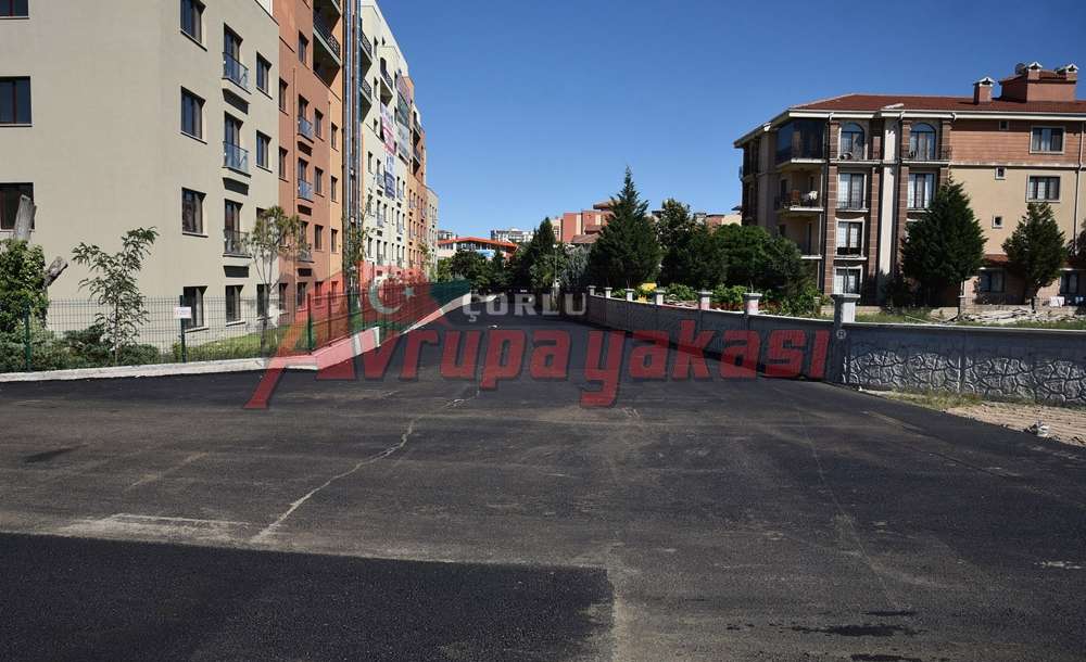 Çorlu'da Asfaltlama Çalışmaları Sürüyor