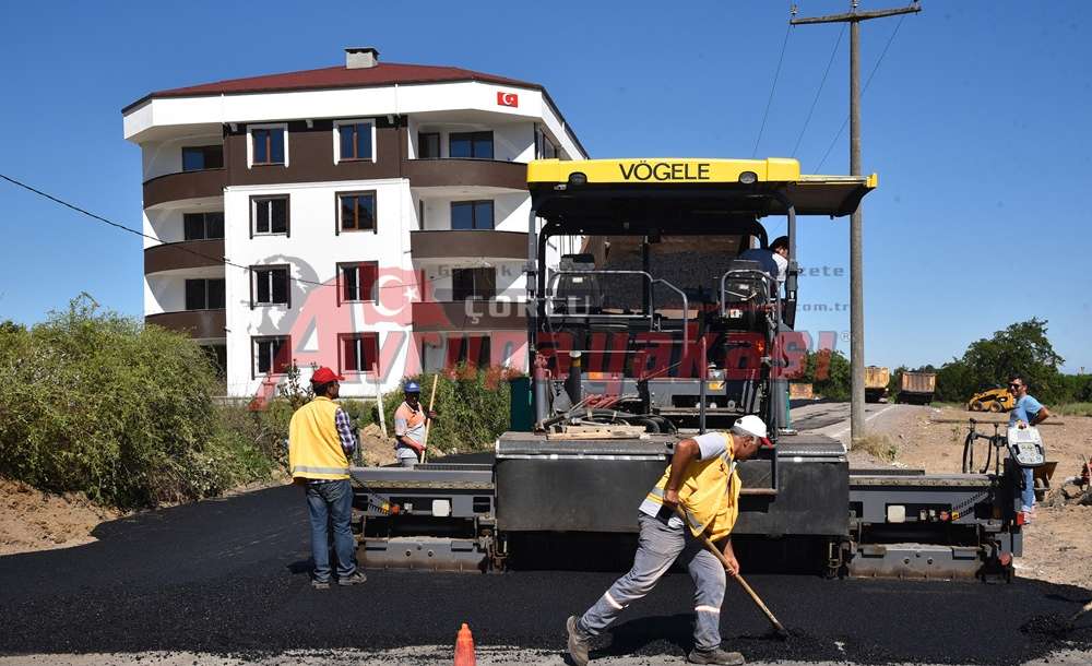 Çorlu'da Asfaltlama Çalışmaları Sürüyor