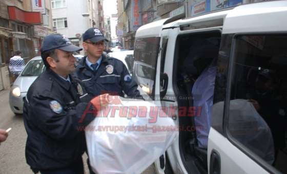 Kaçak Sigaralar Kargodan Ve Ekmek Çuvalı İçinden Çıktı