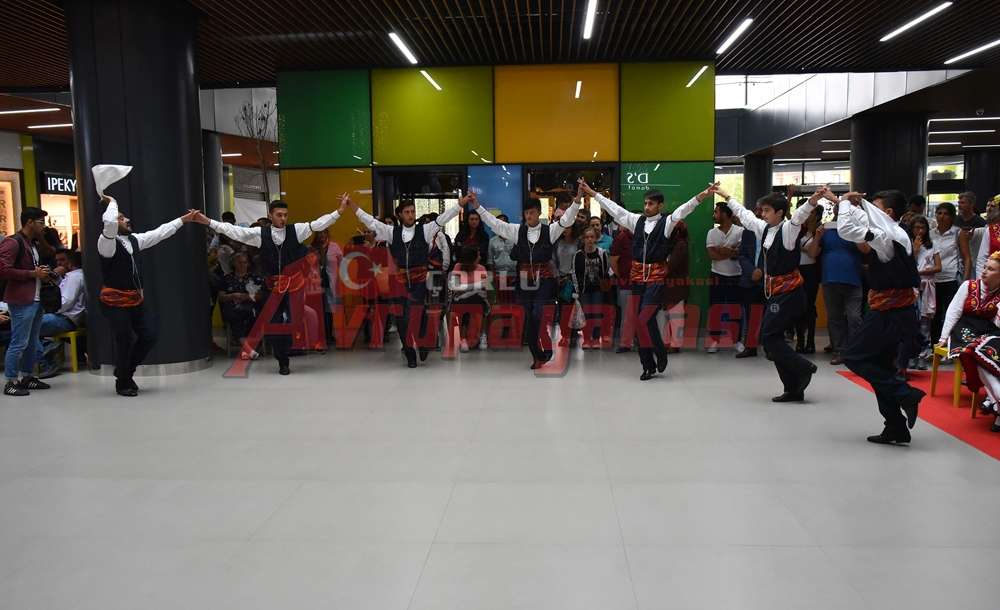 Festival Coşkusu Sürüyor