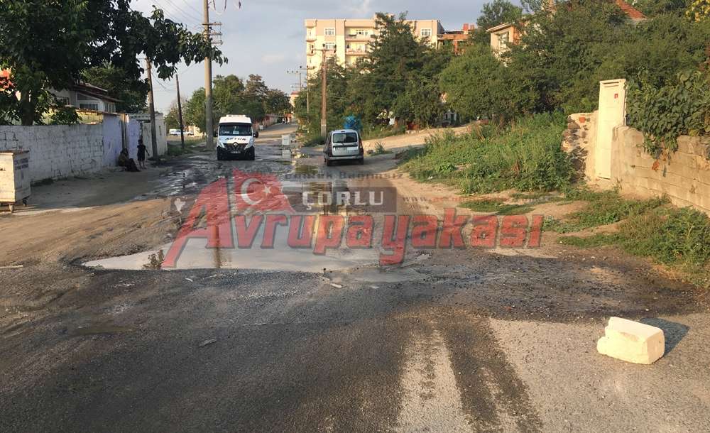 Su Boşa Akıyor, Yetkililer Bakıyor