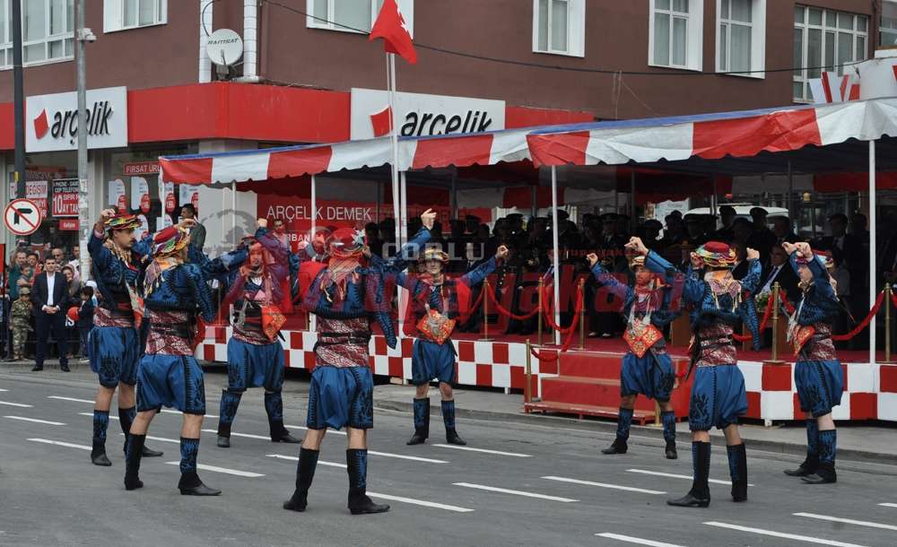Zafer Bayramı Çorlu'da Coşkuyla Kutlandı