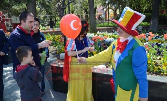 Chp'den Çocuklara 23 Nisan Etkinliği