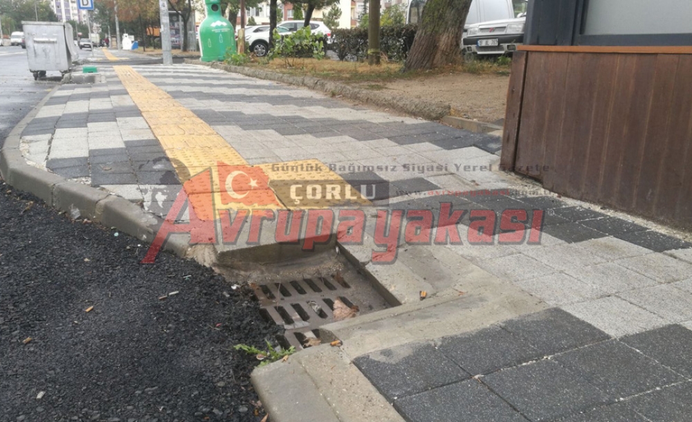 Engellerle Dolu Engelli Yolu