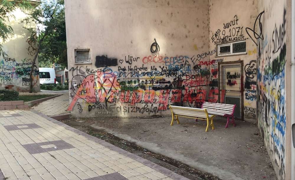 Vatandaş Buraya Çözüm İstiyor