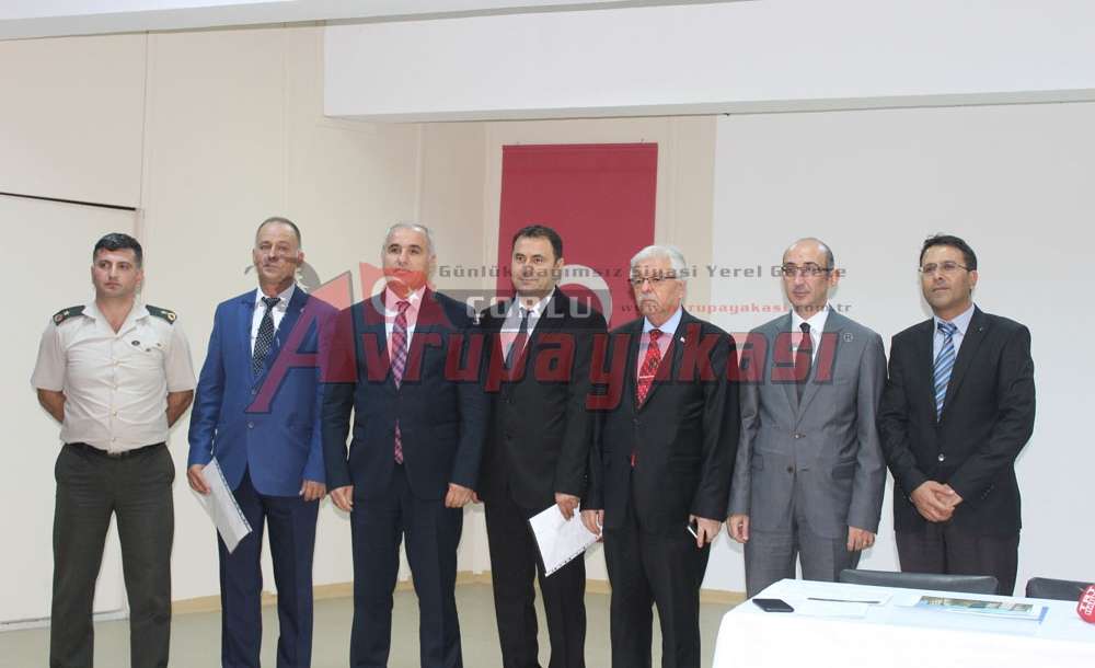 Kaymakam Kılıç'tan Öğretmenler Başarı Belgesi