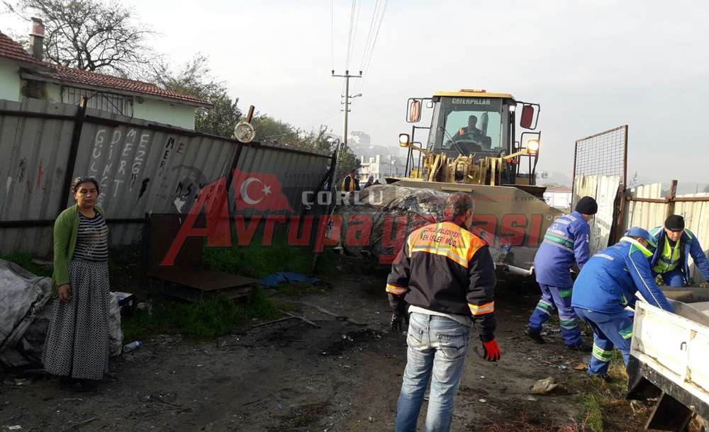 Çorlu Zabıtası Atık Toplayıcılarını Denetledi