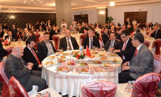 Kılıçdaroğlu Çorlu`da İş Dünyası Ile Buluştu