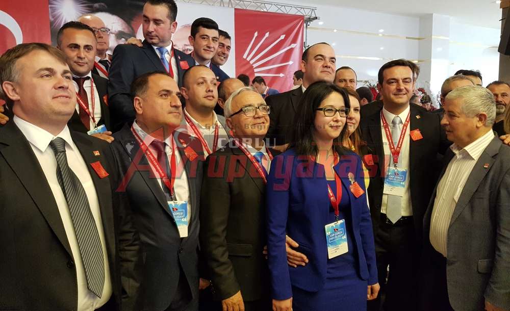 Chp Çorlu Kongresinde Kılıçlar Çekildi