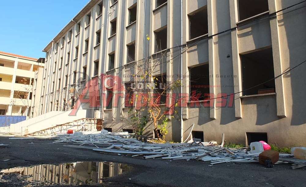 Yerine Okul Yapılacak